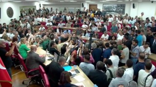 Aydın Büyükşehir Belediye Meclisi'nde gergin anlar