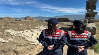 Antik kentte jandarma devriyesi