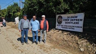 Atça'da geleneksel hayır şehitlere adandı, paramotor gösterisi ise ilgi topladı