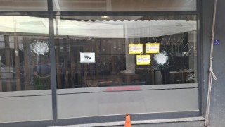 Köşk'te bir işyeri kurşunlandı