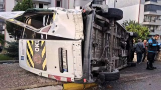 Söke’de öğrenci servisleri çarpıştı: 3 yaralı