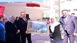 Vali Canbolat, yaşlı çınarlarla kahvaltıda buluştu