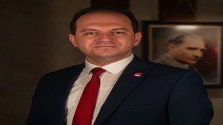 EFELER’DE CHP’DEN 10 KASIM BASIN AÇIKLAMASI: “10 KASIM TATİL DEĞİL, ATATÜRK’E BAĞLILIĞIN GÜNÜDÜR”