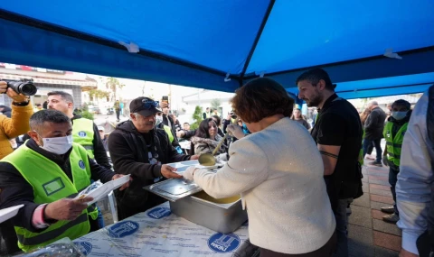 Didim'de vatandaşlar, Didim Belediyesi’nin iftar sofralarında bir araya geldi