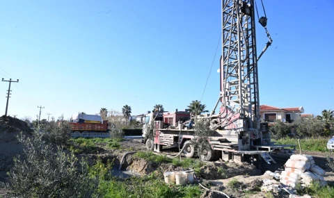 Aydın Büyükşehir, Kuşadası'nda sondaj çalışmalarını sürdürüyor