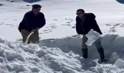 Dondurucu zirvede toplanan kar, yazın serinleten lezzete dönüşüyor