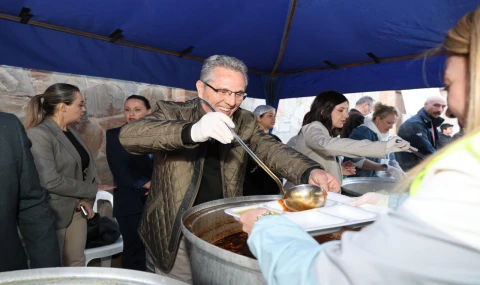 Nazilli Belediyesi Binlerce Vatandaşı Aynı Sofrada Buluşturdu