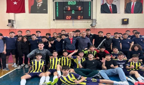 Aydın Lisesi futsal takımı il finaline yükseldi