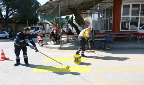 BAŞKAN ÇERÇİOĞLU’NUN ÖNCÜLÜĞÜNDE UMURLU’DA EŞ ZAMANLI ÇALIŞMALAR DEVAM EDİYOR