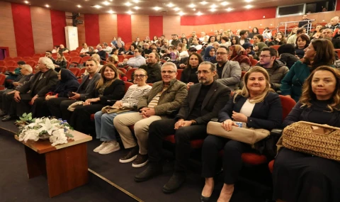 Başkan Tetik, “Hepimiz Mahkumuz” Oyununda Vatandaşlarla Buluştu