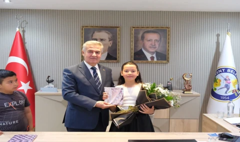 Buharkent’te 23 Nisan’da Başkanlık Koltuğu Çocuklara Emanet Edildi