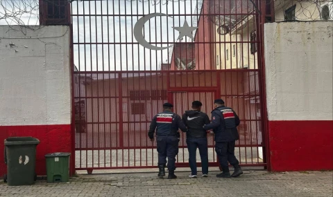 Germencik'te JASAT ekipleri aranan şahsa göz açtırmadı