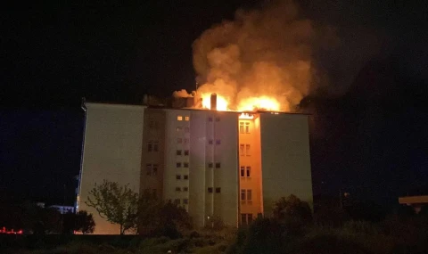 NAZİLLİ BELEDİYESİ EKİPLERİNDEN YANGINA ANINDA MÜDAHALE