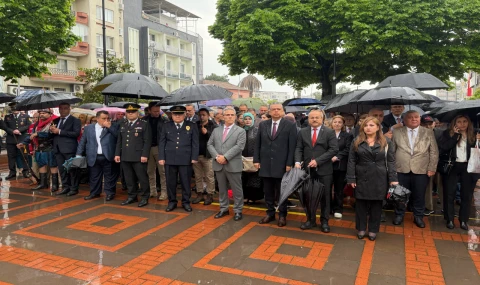 Nazilli’de 23 Nisan Töreni Yağmur Altında Gerçekleşti