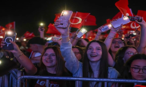 Aydın Büyükşehir Belediyesi’nden 19 Mayıs’a Görkemli Kutlama: 40 Bin Kişi Katıldı
