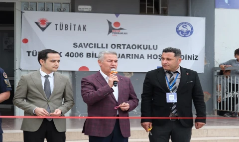 Başkan Mehmet Erol Öğrencilerin Bilim Projelerini İnceledi