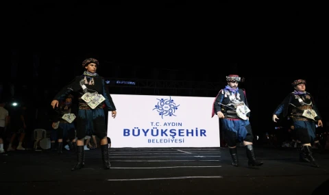 BAŞKAN ÇERÇİOĞLU AYDIN BÜYÜKŞEHİR BELEDİYESİ KONSERVATUARI’NIN EŞSİZ GÖSTERİLERİNİ AYDINLILAR İLE BULUŞTURDU