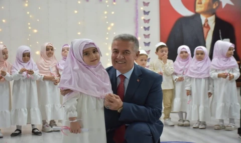 Başkan Erol, 4-6 Yaş Kur’an Kursu Öğrencilerinin Yıl Sonu Heyecanına Ortak Oldu