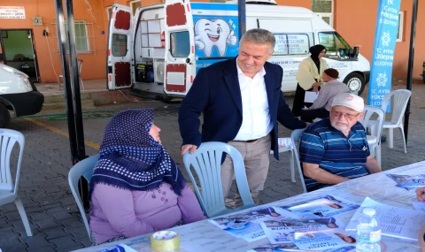 Buharkent'te mobil ağız ve diş sağlığı hizmeti vatandaşlarla buluştu
