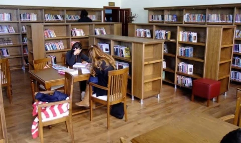 Aydın İl Halk Kütüphanesi’nde Ödünç Kitap Hizmetine 3 Günlük Ara
