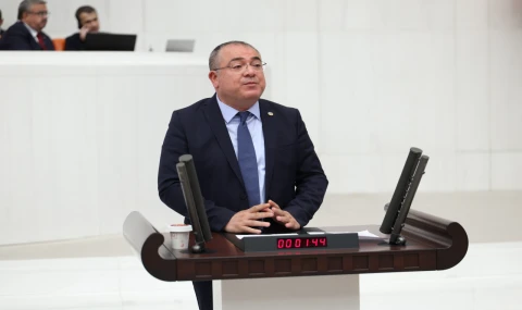 CHP’Lİ EVRİM KARAKOZ: ZEYTİNCİ ZEYTİNİ DALINDA BIRAKMA NOKTASINA GELDİ”