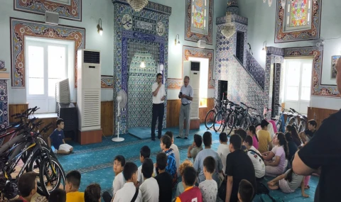 Çine'de Kur'an öğrenen öğrenciler bisikletlerle ödüllendirildi