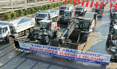 BAŞKAN ÇERÇİOĞLU, BÜYÜKŞEHİR BELEDİYESİ’NİN ARAÇ FİLOSUNU 150 MİLYON TÜRK LİRASI DEĞERİNDE YATIRIM İLE GÜÇLENDİRDİ