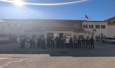 Kuşadası'nda 11 firari hükümlü yakalandı