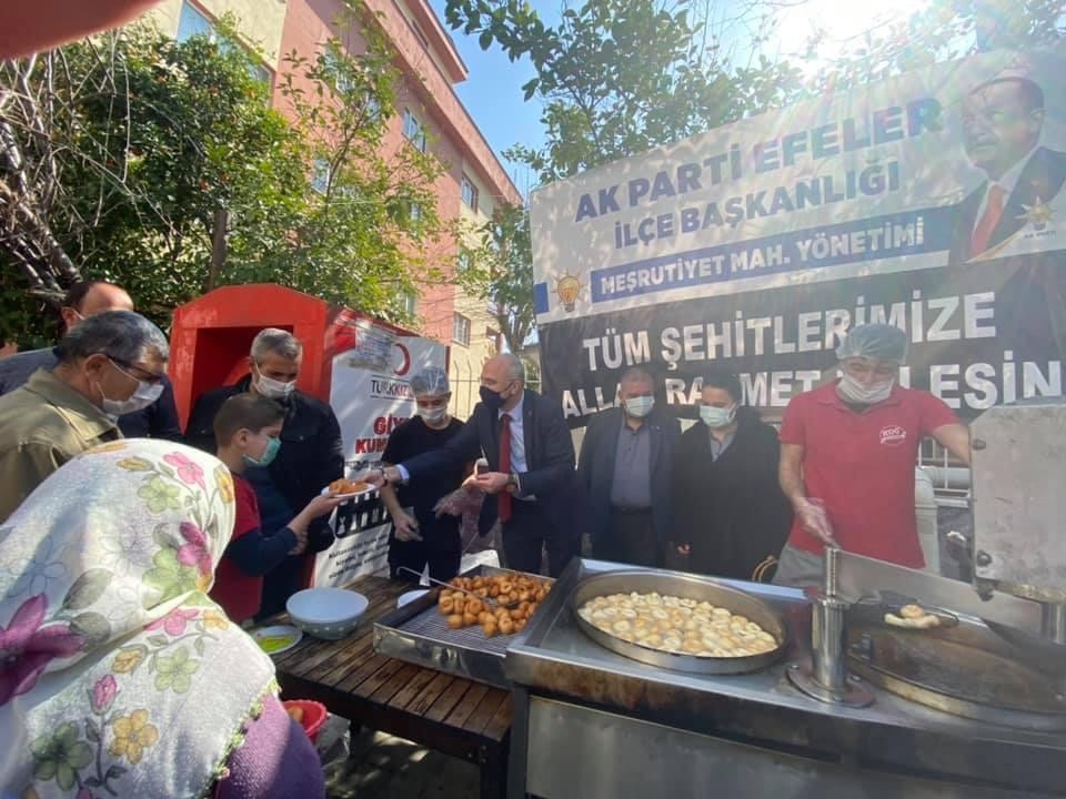 AK PARTİ EFELERDEN ŞEHİTLER İÇİN LOKMA VE AŞURE HAYRI