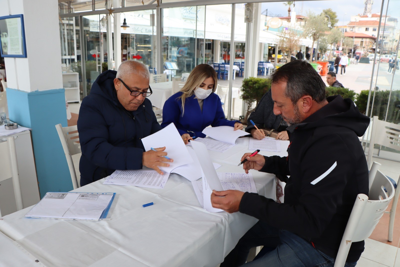 Kuşadası’nda Esnaf ve Çalışanları Derneği kuruldu